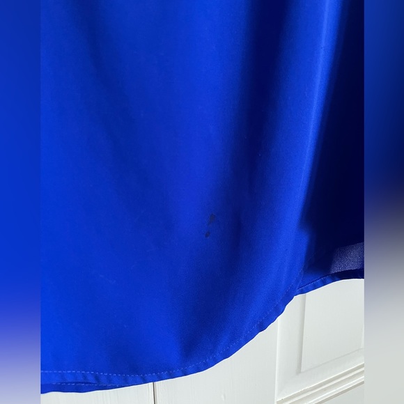 TORRID Electric Blue Chiffon Top with Strappy Shoulder Detail, Size 1 - Picture 3 of 4